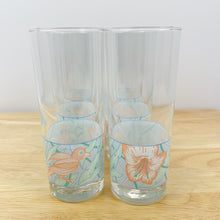 Load image into Gallery viewer, vintage home decor 80s bird and floral drinking glasses