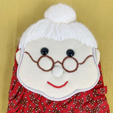 Load image into Gallery viewer, vintage home decor christmas santa mrs clause potholders