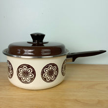Load image into Gallery viewer, vintage home decor enamel ware pot