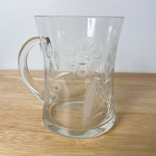 Load image into Gallery viewer, vintage home decor etched glass mug set