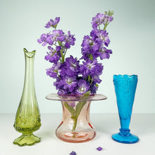 Load image into Gallery viewer, vintage home decor blue glass bud vase