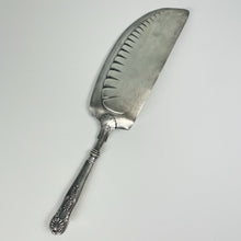 Load image into Gallery viewer, vintage home decor silver plated pie server