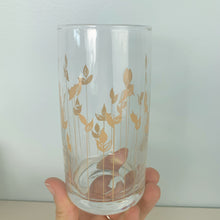 Load image into Gallery viewer, vintage home decor wheat drinking glasses