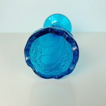 Load image into Gallery viewer, vintage home decor blue glass bud vase
