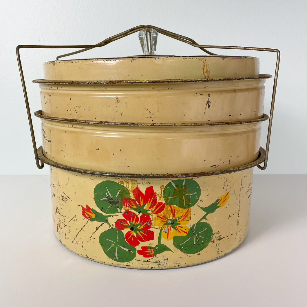 vintage enamelware pot with lid – old soul goods
