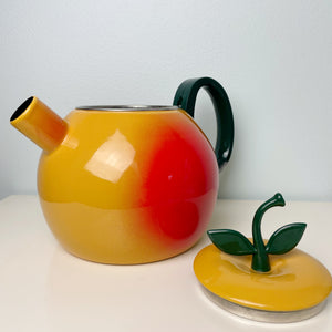 vintage enamelware pot with lid – old soul goods